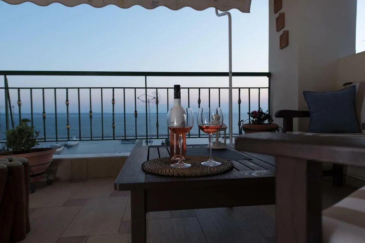 Apartment With Marina View Thessaloniki